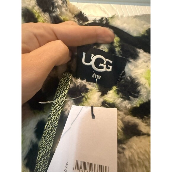 UGG Sherpa Hoodie NWT XS - Picture 4 of 8